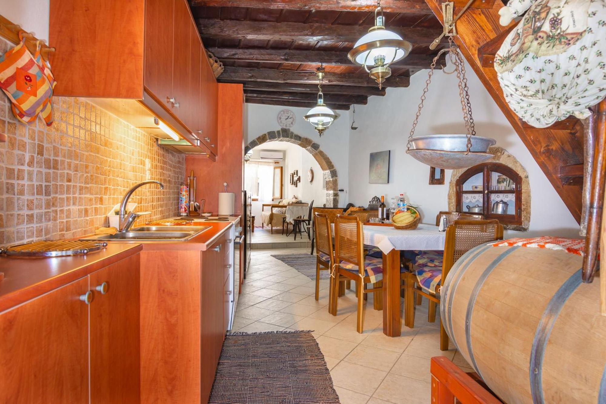 Olive Valley Traditional House * Limnai