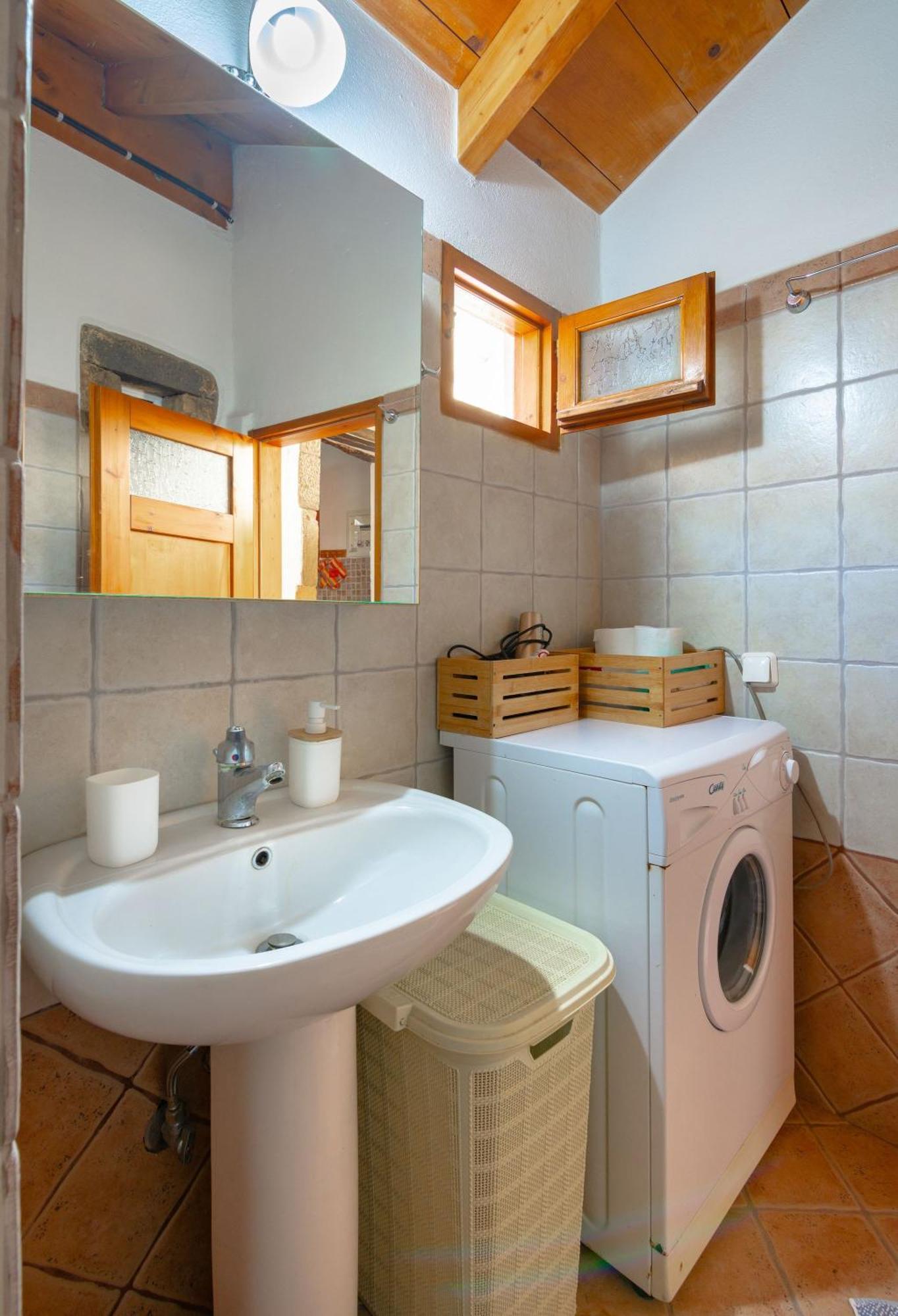 Olive Valley Traditional House Holiday home